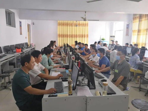 奮戰(zhàn)期末,最美不過他們,你們辛苦了