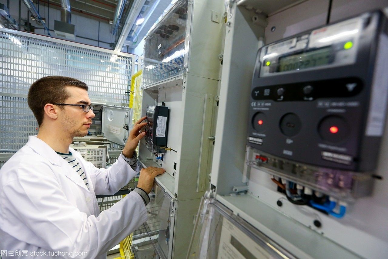 研究員。電器柜性能計數器。低壓微網絡。用于智能電網和智能電表的測試和證書服務。電力電子設備認證。技術服務行業。tecnaliaresearch&innovationbizkaiabasquecountry,西班牙。